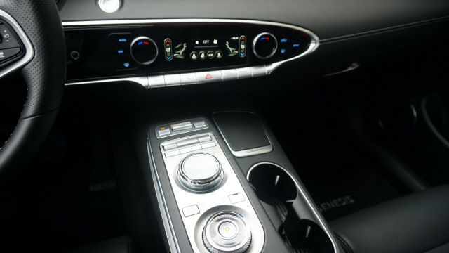 GENESIS GV70 Elec.Sport 77,4 AWD-image-8