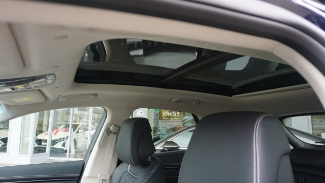 GENESIS GV70 Elec.Sport 77,4 AWD-image-10