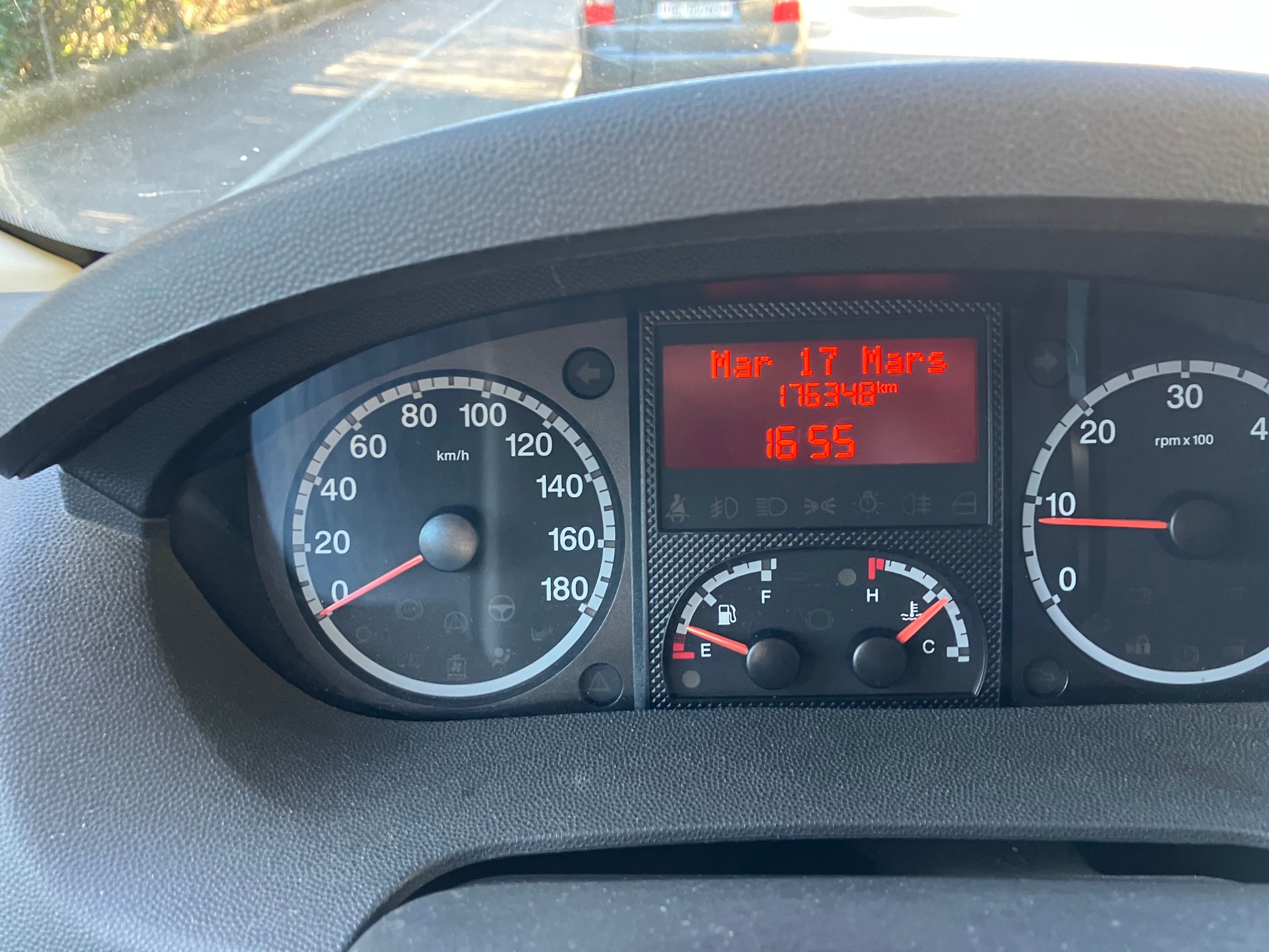 PEUGEOT Boxer 2.2 HDI 333 L1H1-image-10