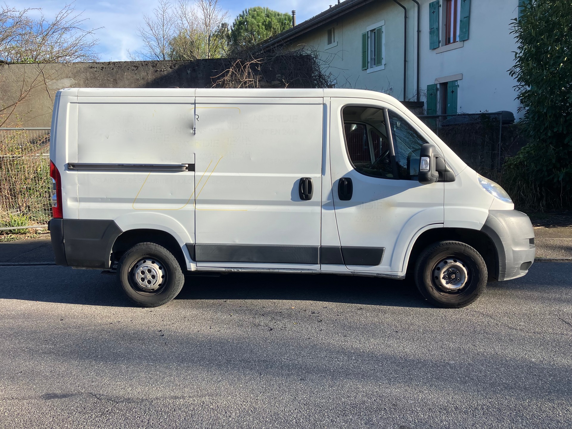 PEUGEOT Boxer 2.2 HDI 333 L1H1-image-3