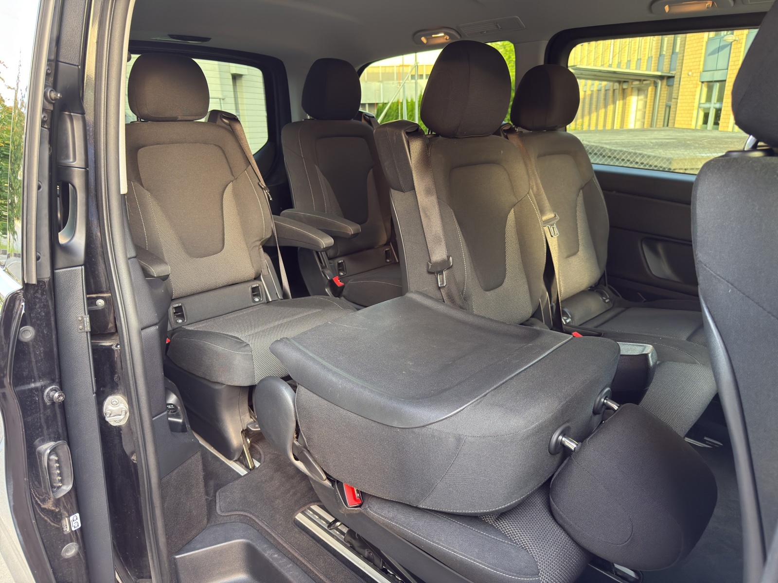 MERCEDES-BENZ V 250 d lang 4Matic 7G-Tronic *CH-FZG*-image-13