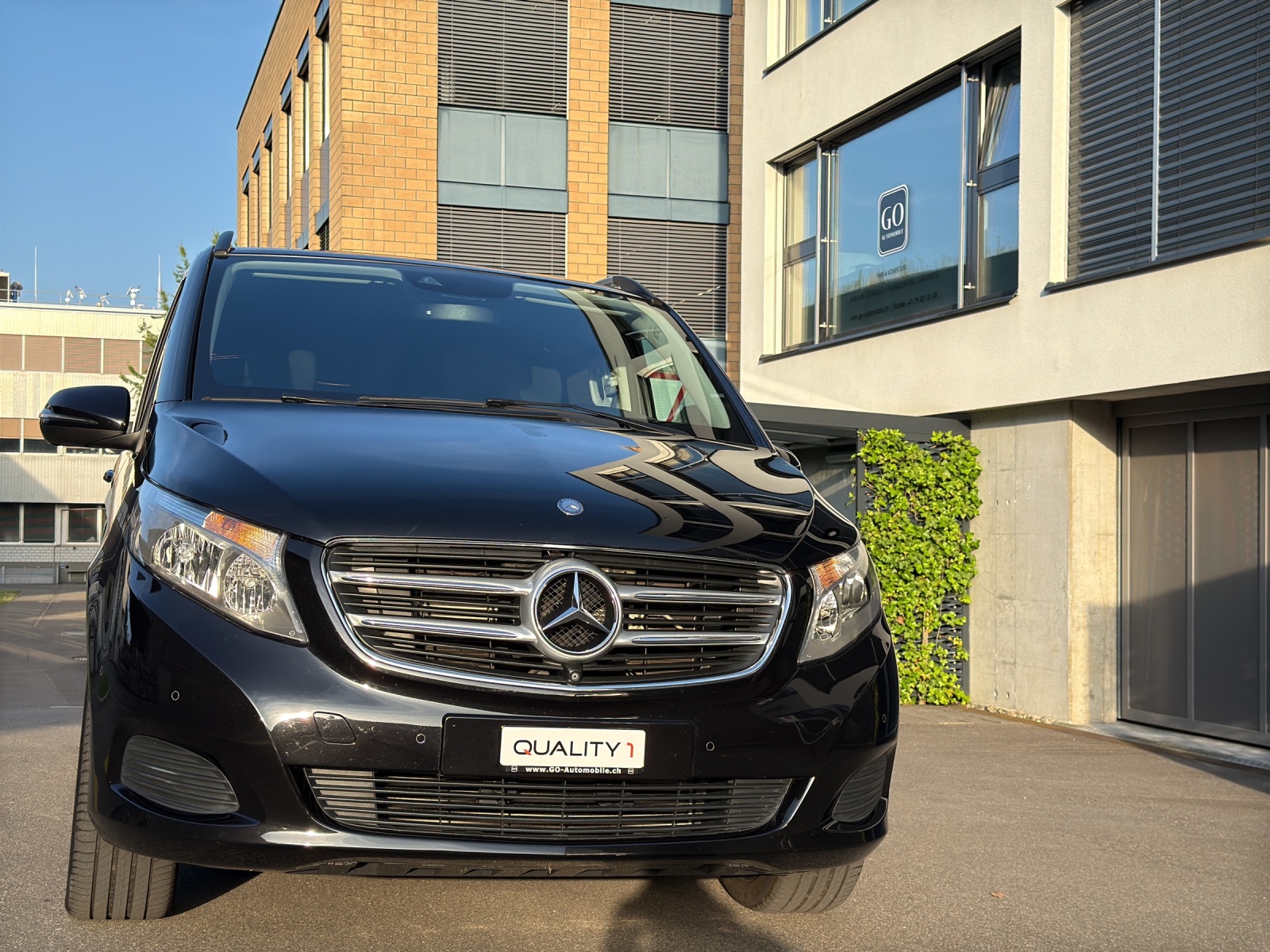 MERCEDES-BENZ V 250 d lang 4Matic 7G-Tronic *CH-FZG*-image-19