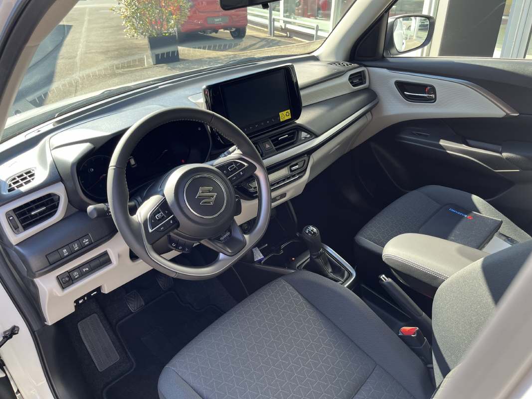 SUZUKI Swift 1.2 Tradizio Top Hybrid 4x4-image-2