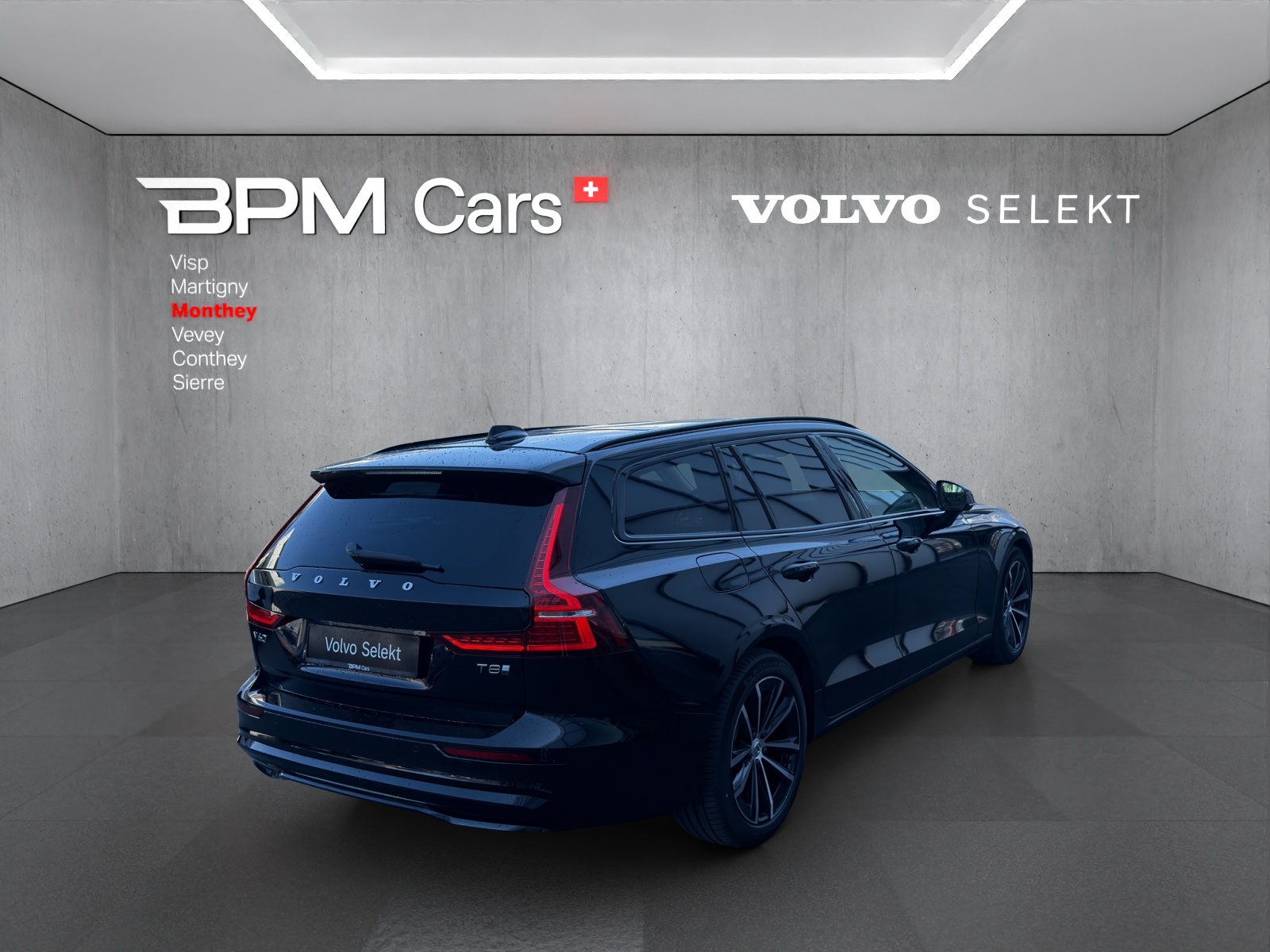 Image VOLVO V60 V60 T8 eAWD Plug in Hybrid Ultra Dark Geartronic