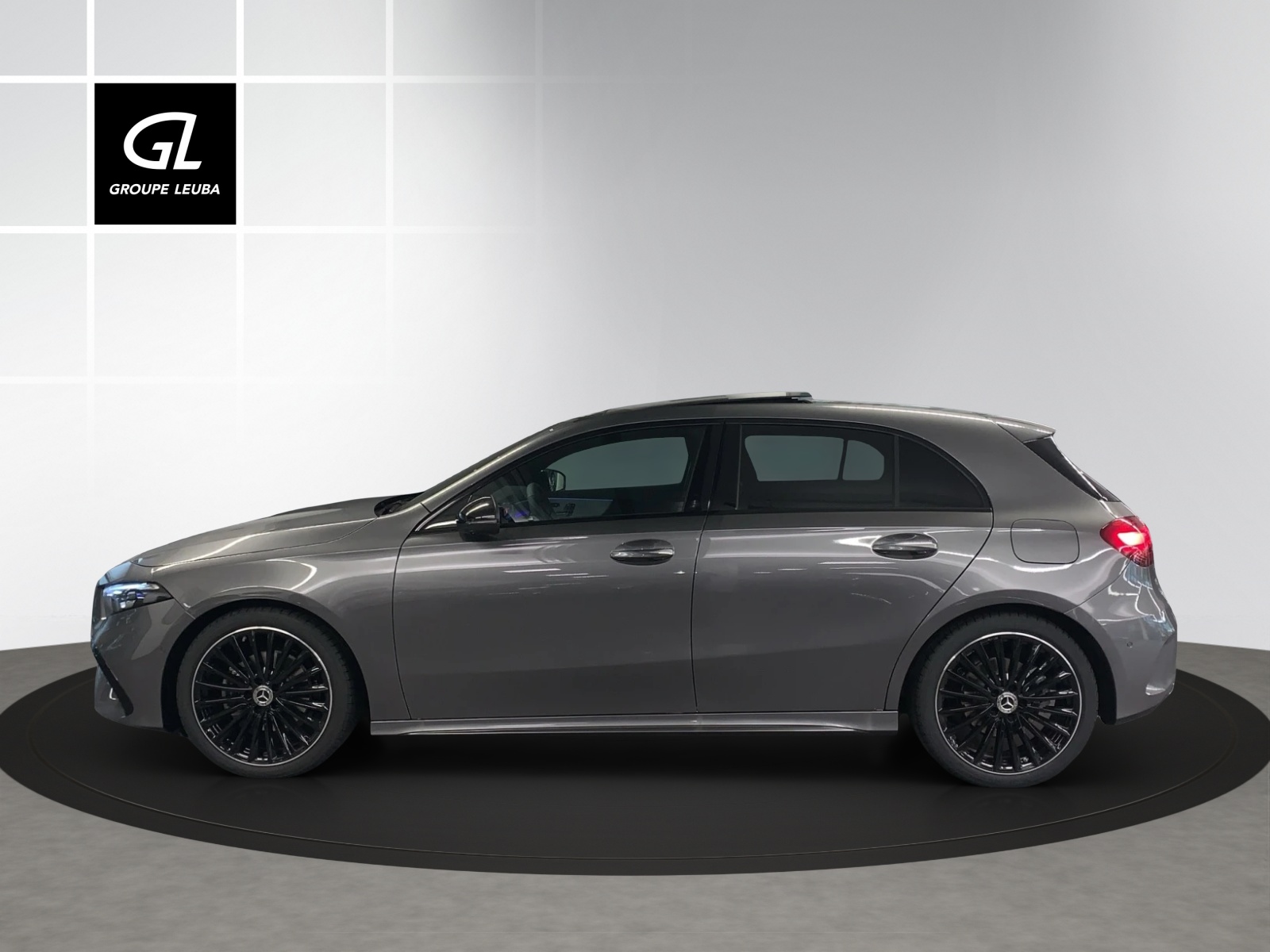 MERCEDES-BENZ A 180 d 8G-DCT-image-2