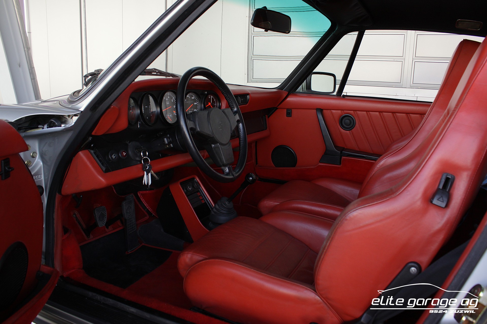 PORSCHE 911 Turbo 3.3 VETERANENGEPRÜFT-image-13