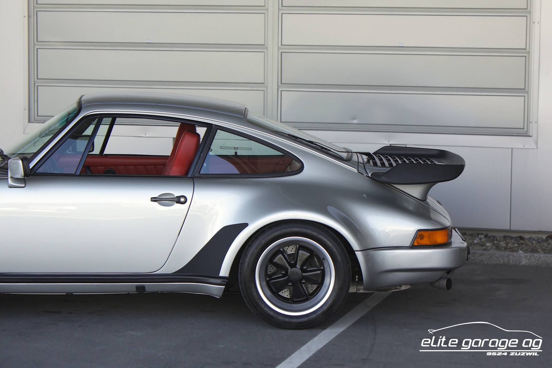 PORSCHE 911 Turbo 3.3 VETERANENGEPRÜFT-image-11