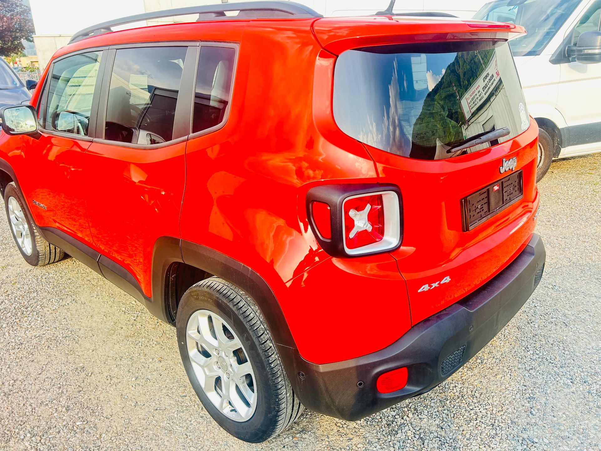 JEEP Renegade 2.0 CRD Freedom Edition AWD-image-4