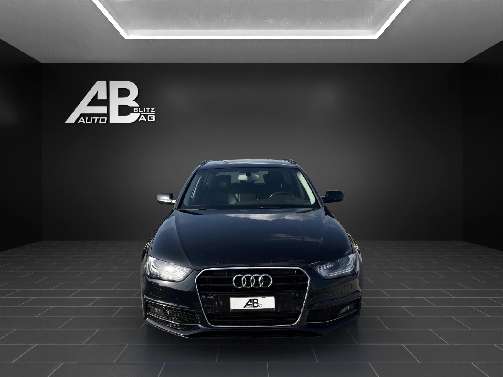 AUDI A4 Avant 2.0 TDI S-Line multitronic-image-0