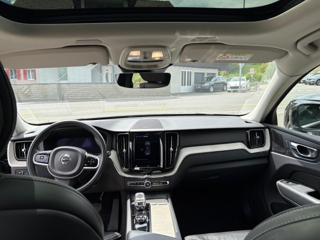 VOLVO XC60 2.0 T8 TE Inscription eAWD-image-11