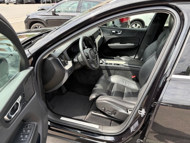 VOLVO XC60 2.0 T8 TE Inscription eAWD-image-5