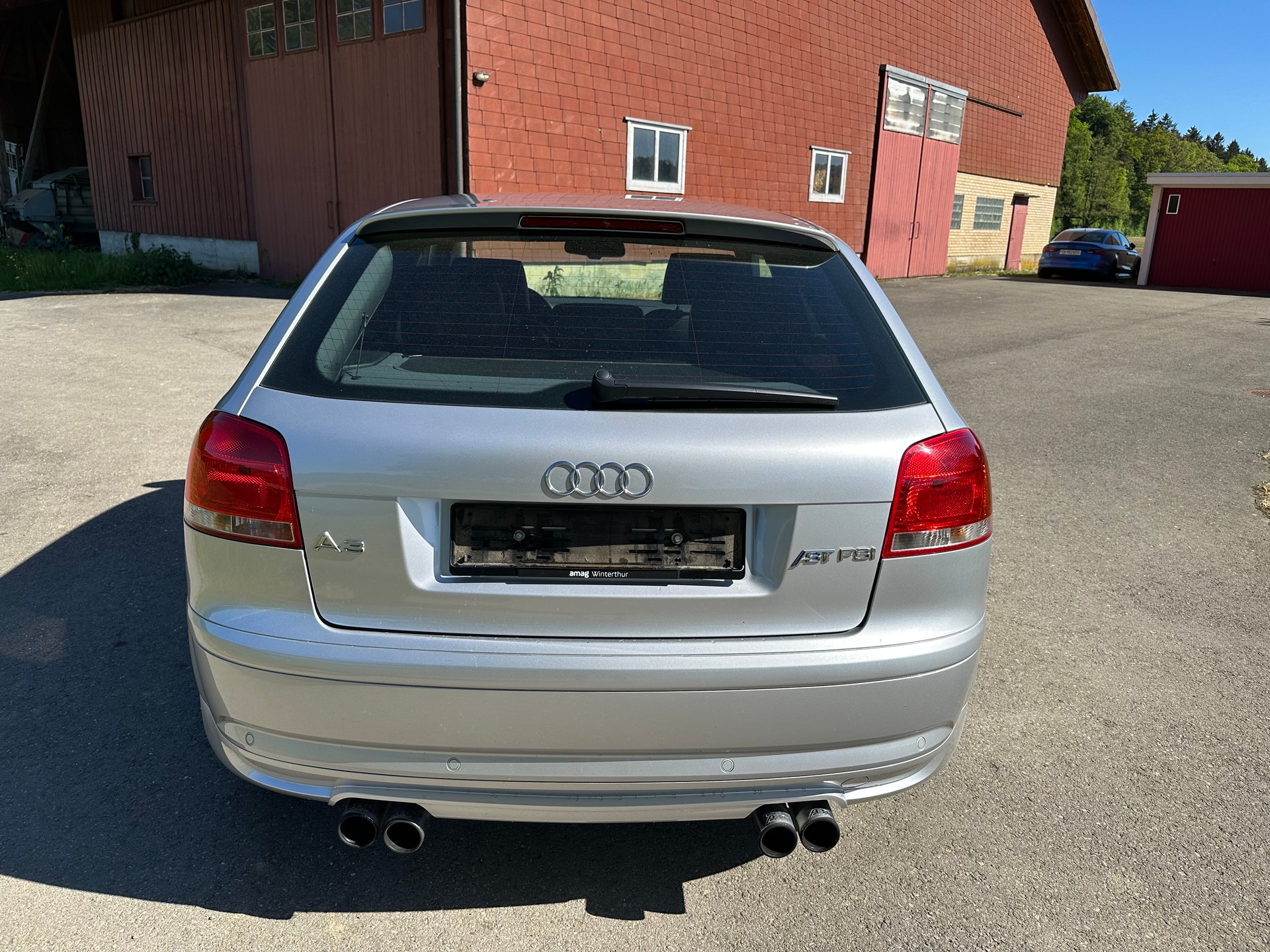 AUDI 2.0 16V FSI Attraction-image-4