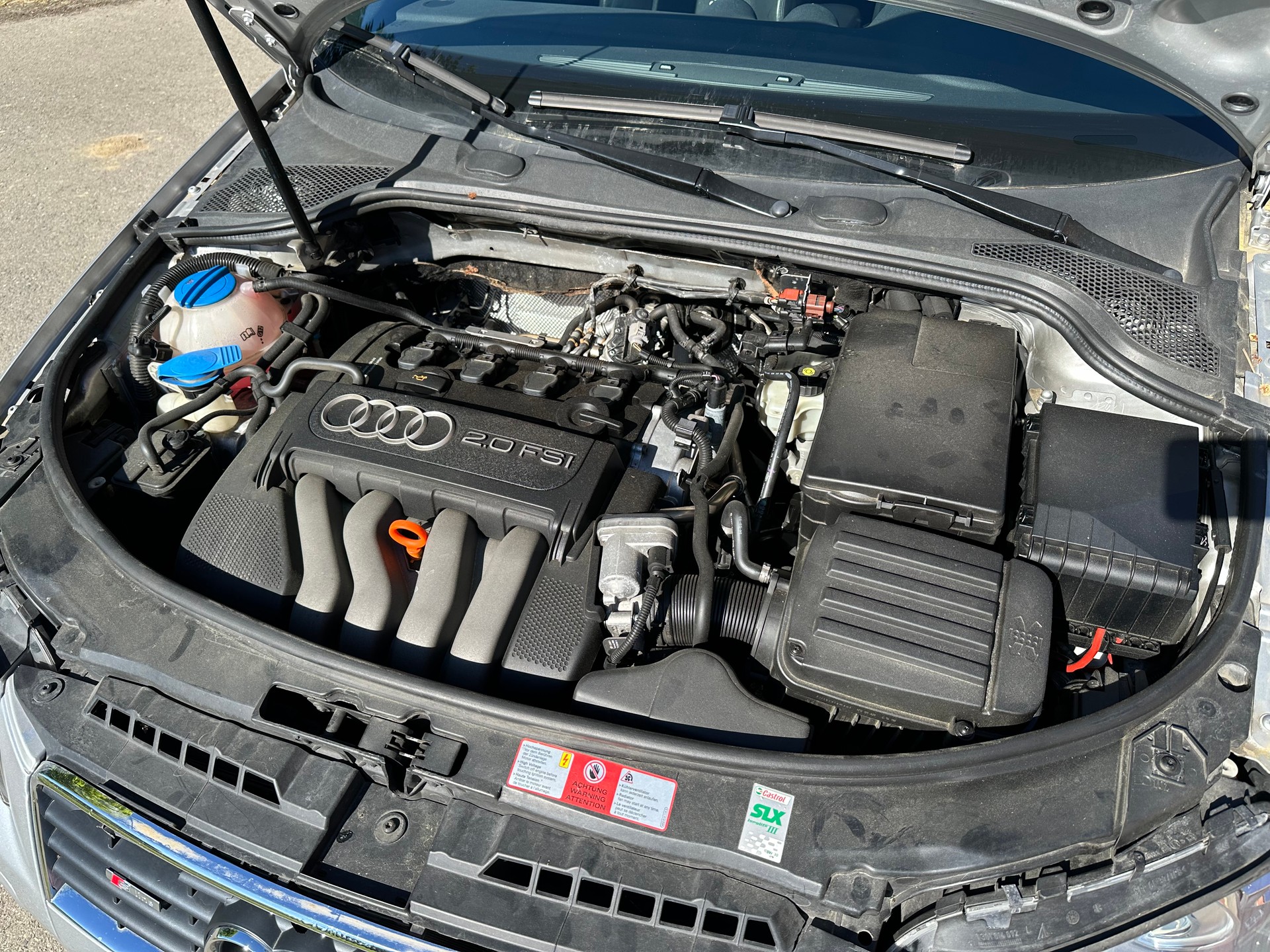 AUDI 2.0 16V FSI Attraction-image-10