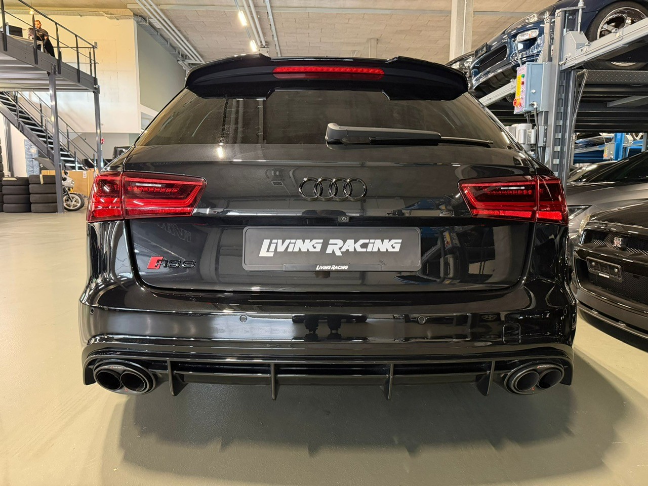AUDI RS6 Avant 4.0 TFSI V8 performance *akra + ceram.*-image-3