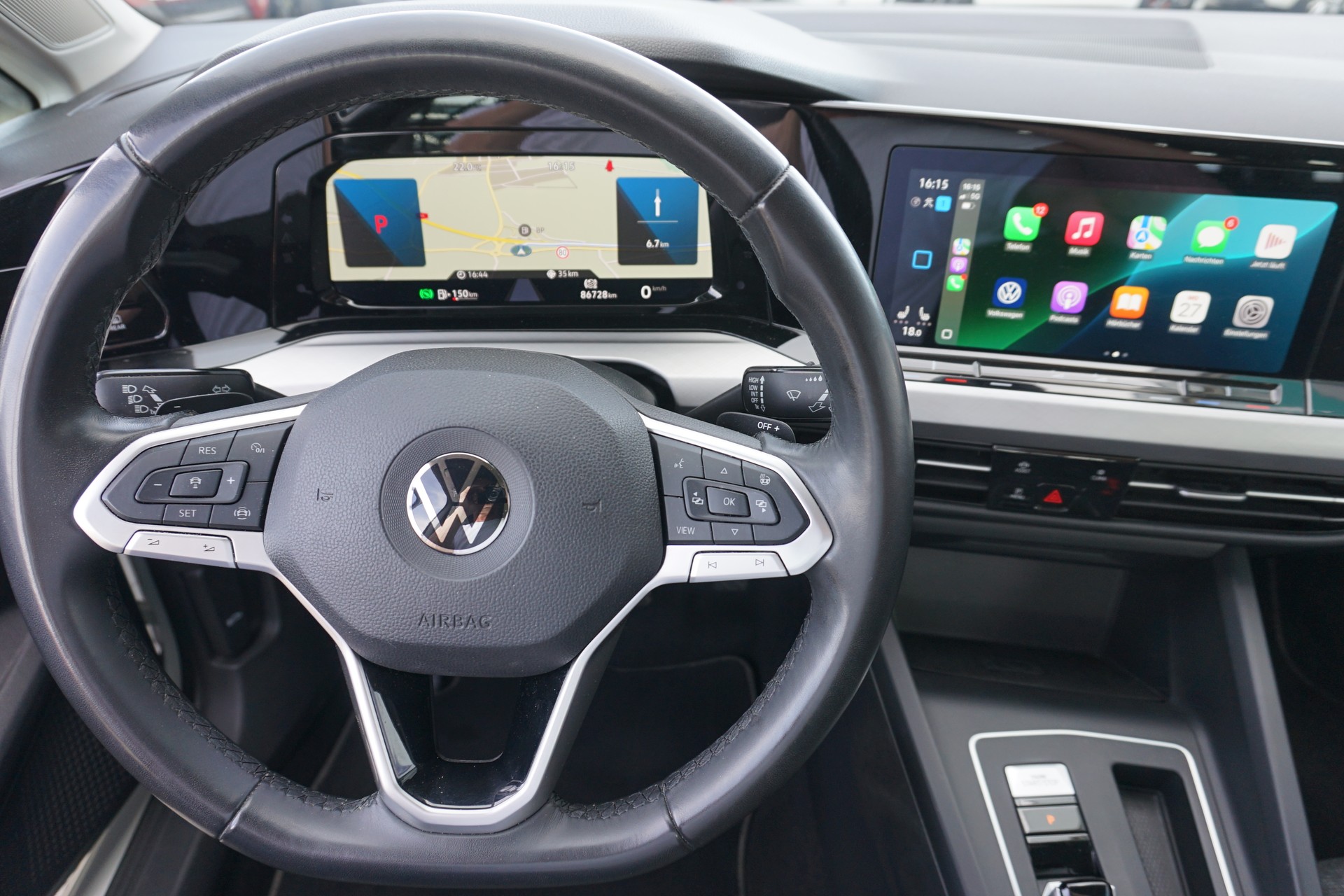VW Golf 8 Variant 2.0 TDI Life DSG-Automat mit Abstandsregeltempomat "aus erster Hand+CH-Auto"-image-13
