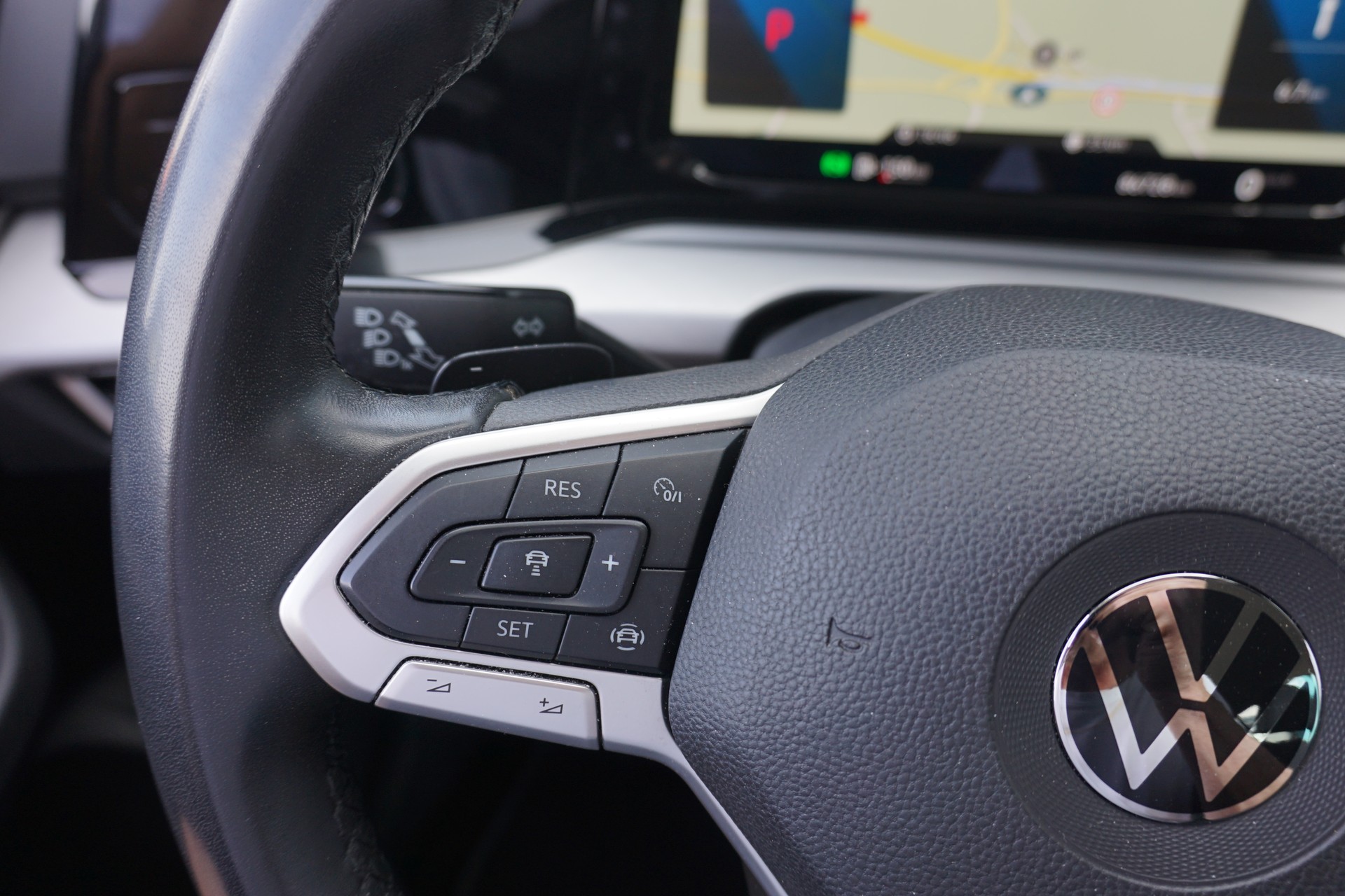 VW Golf 8 Variant 2.0 TDI Life DSG-Automat mit Abstandsregeltempomat "aus erster Hand+CH-Auto"-image-18
