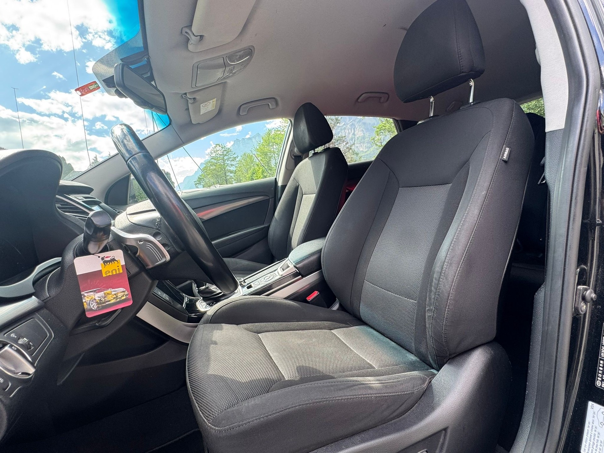 HYUNDAI i40 Wagon 1.7 CRDI Amplia Automatic-image-5