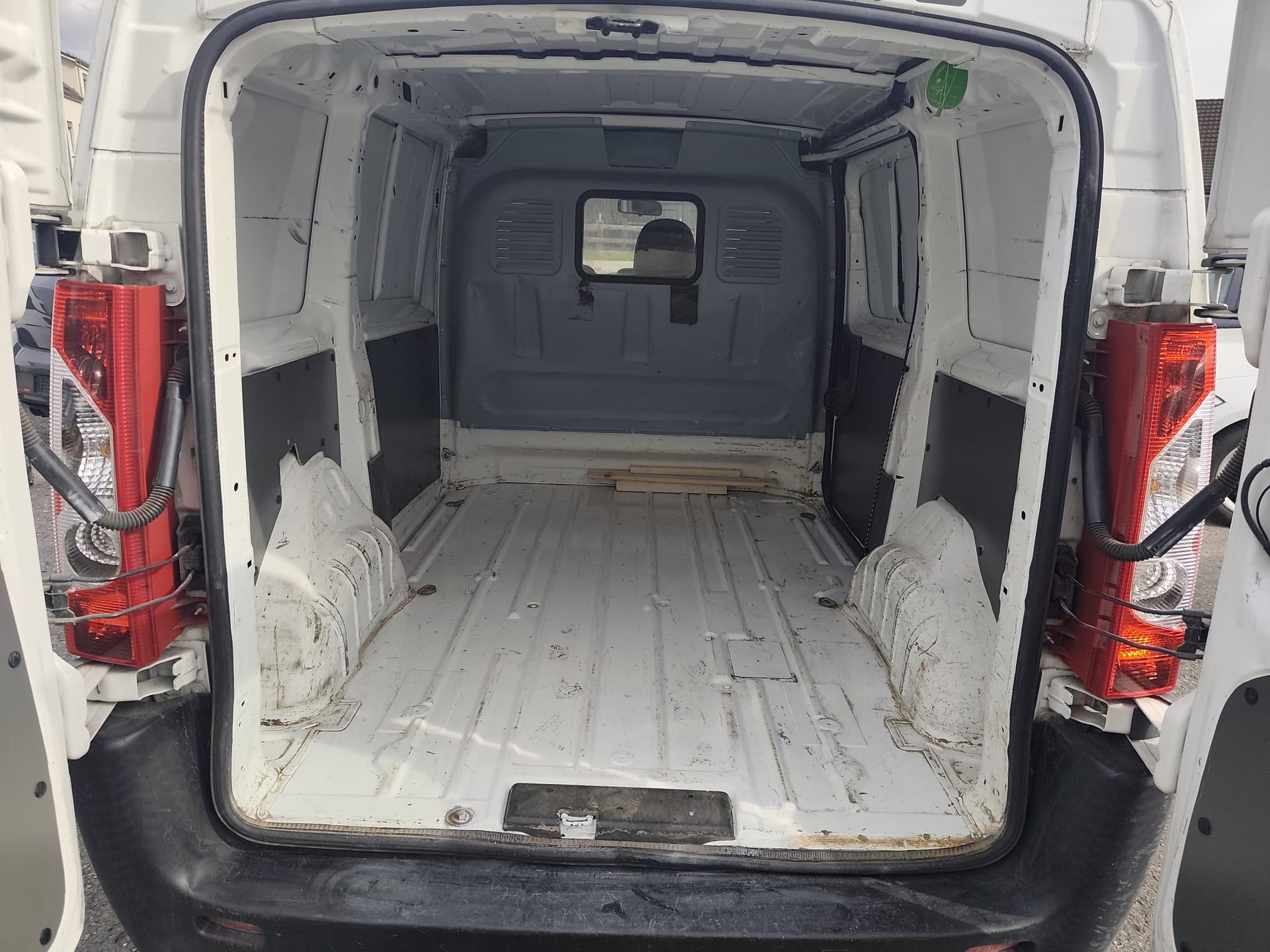 CITROEN Jumpy 1.6 HDi 12 L1H1-image-6