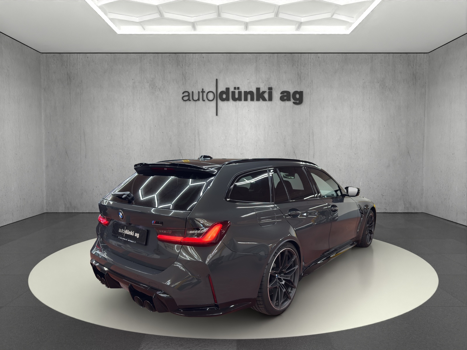 BMW M3 Touring xDrive Competition M-image-3