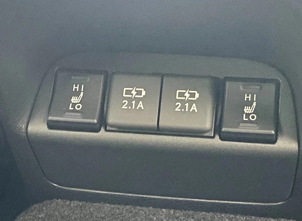 LEXUS UX 300e Excellence Automatic-image-14