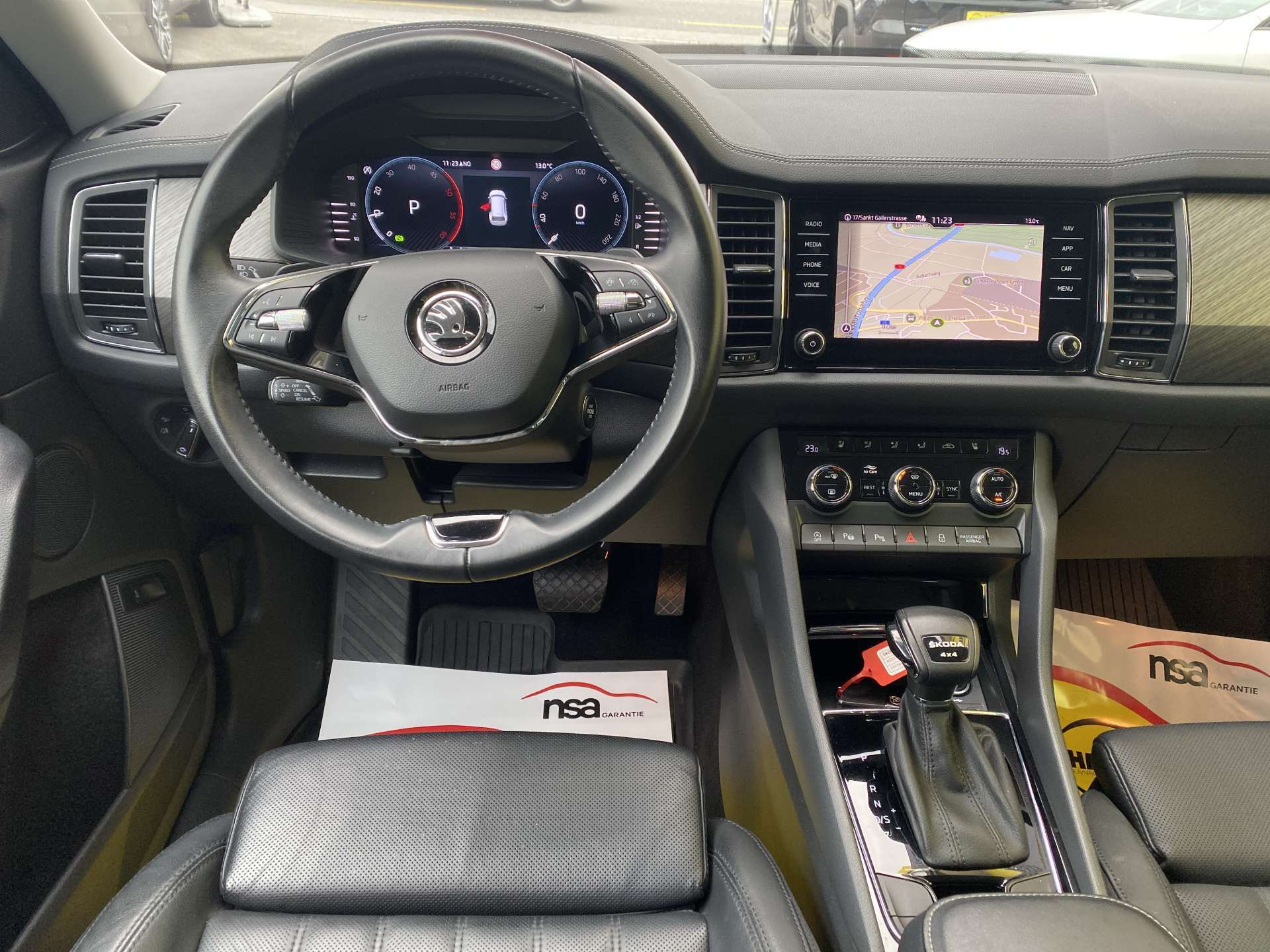 SKODA Kodiaq 2.0 TDi CR Style 4x4 200PS DSG-Automat-image-11