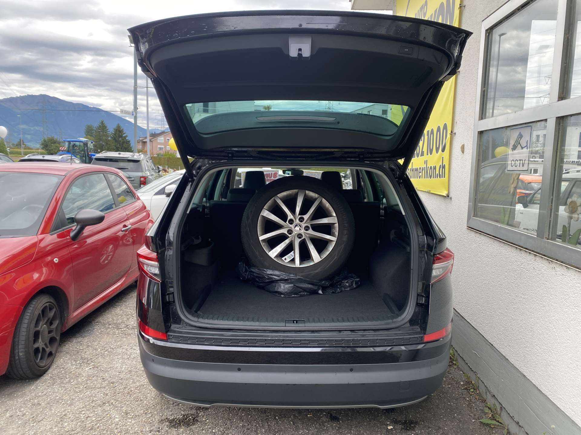 SKODA Kodiaq 2.0 TDi CR Style 4x4 200PS DSG-Automat-image-7