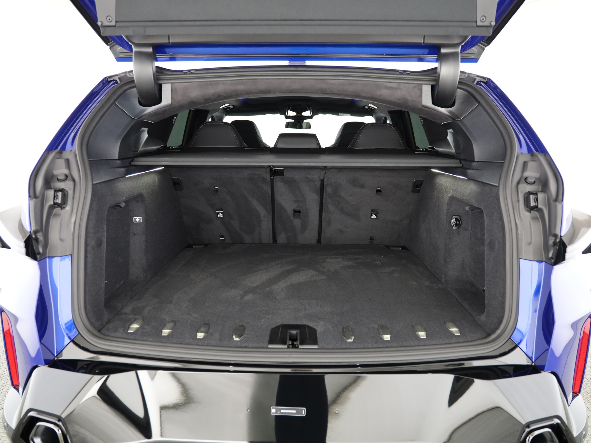 BMW XM Label Plug-in Hybrid-image-7