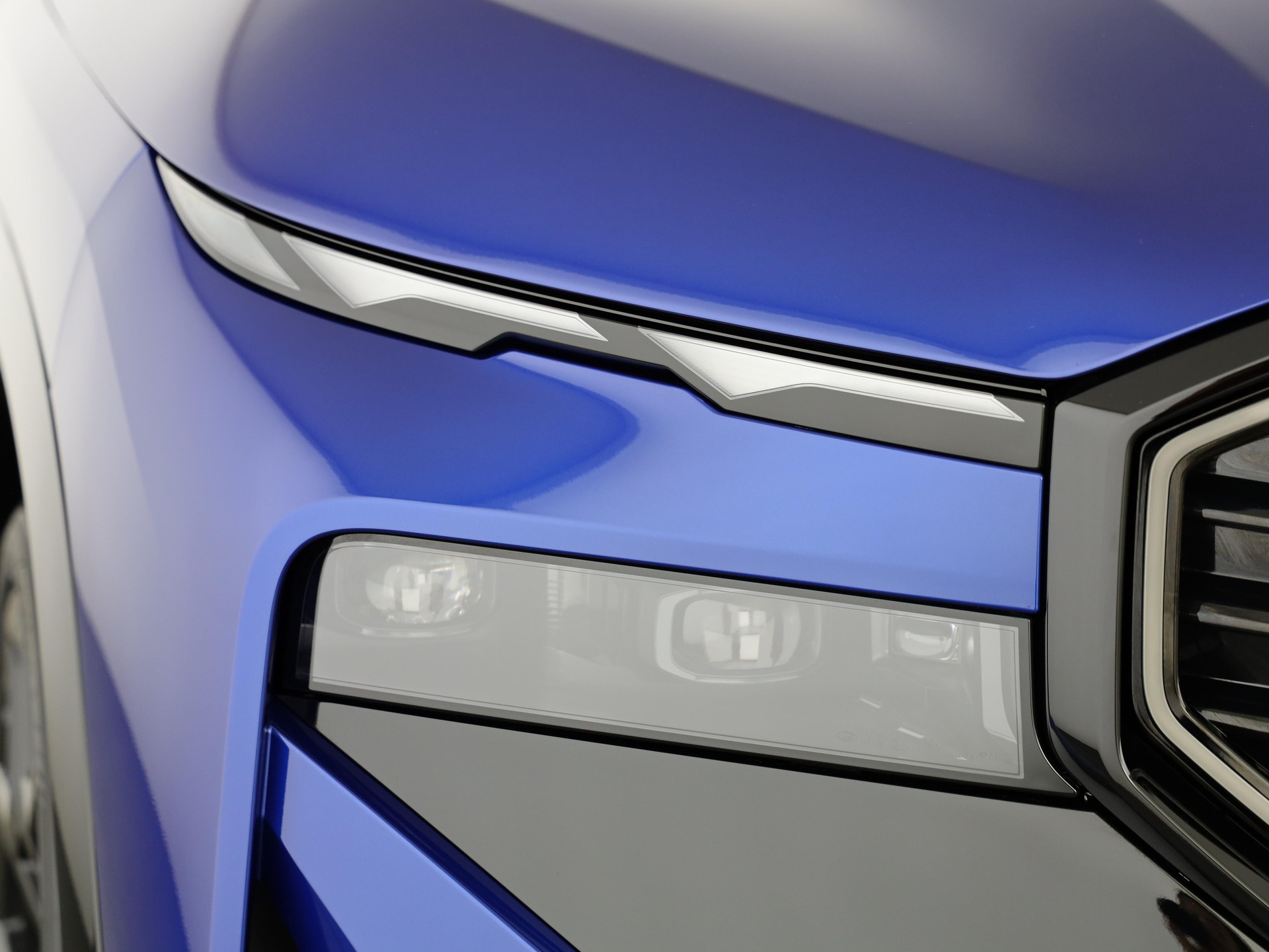 BMW XM Label Plug-in Hybrid-image-6