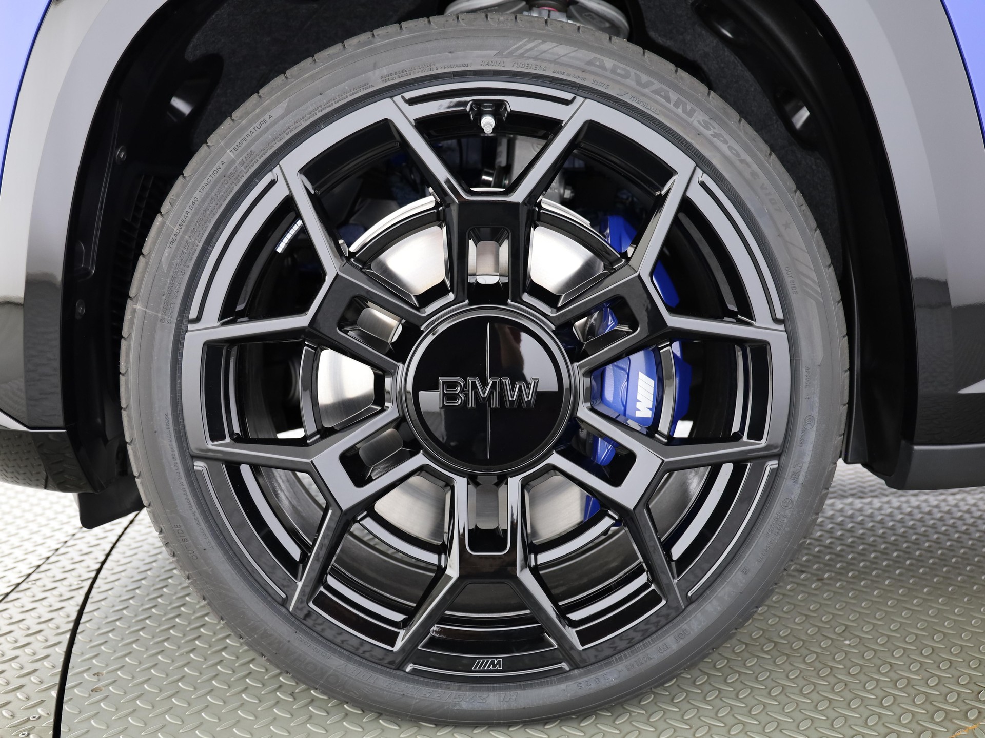 BMW XM Label Plug-in Hybrid-image-22