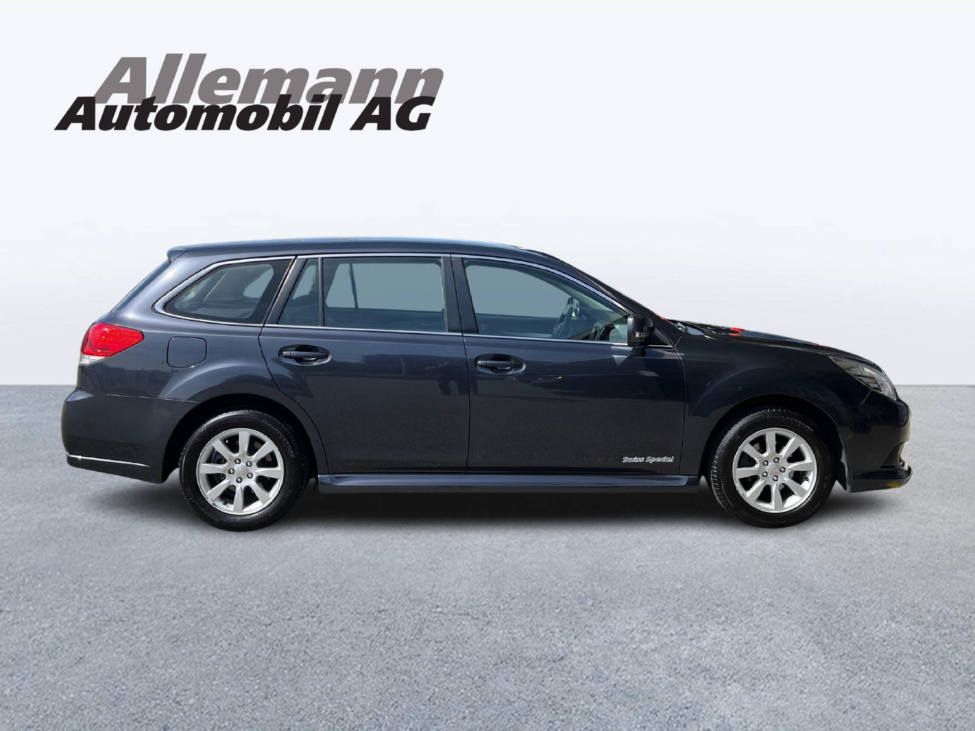 SUBARU Legacy Station 2.0i Swiss Special-image-6