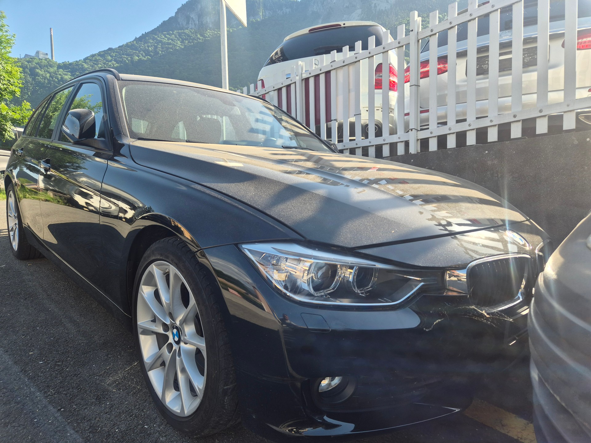 BMW 318d xDrive Touring Modern Line-image-0