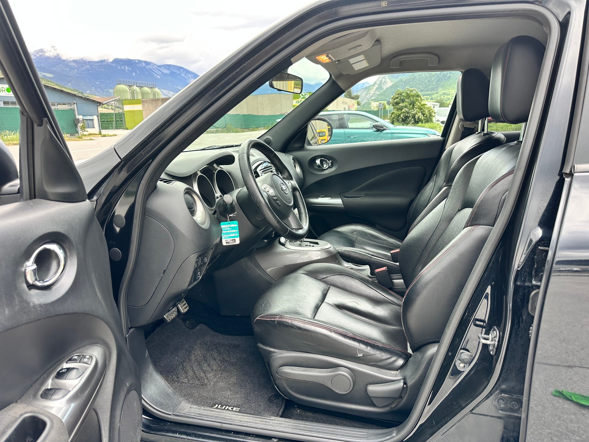 NISSAN Juke 1.6 DIG-T tekna 4x4 Xtronic M-CVT-image-8