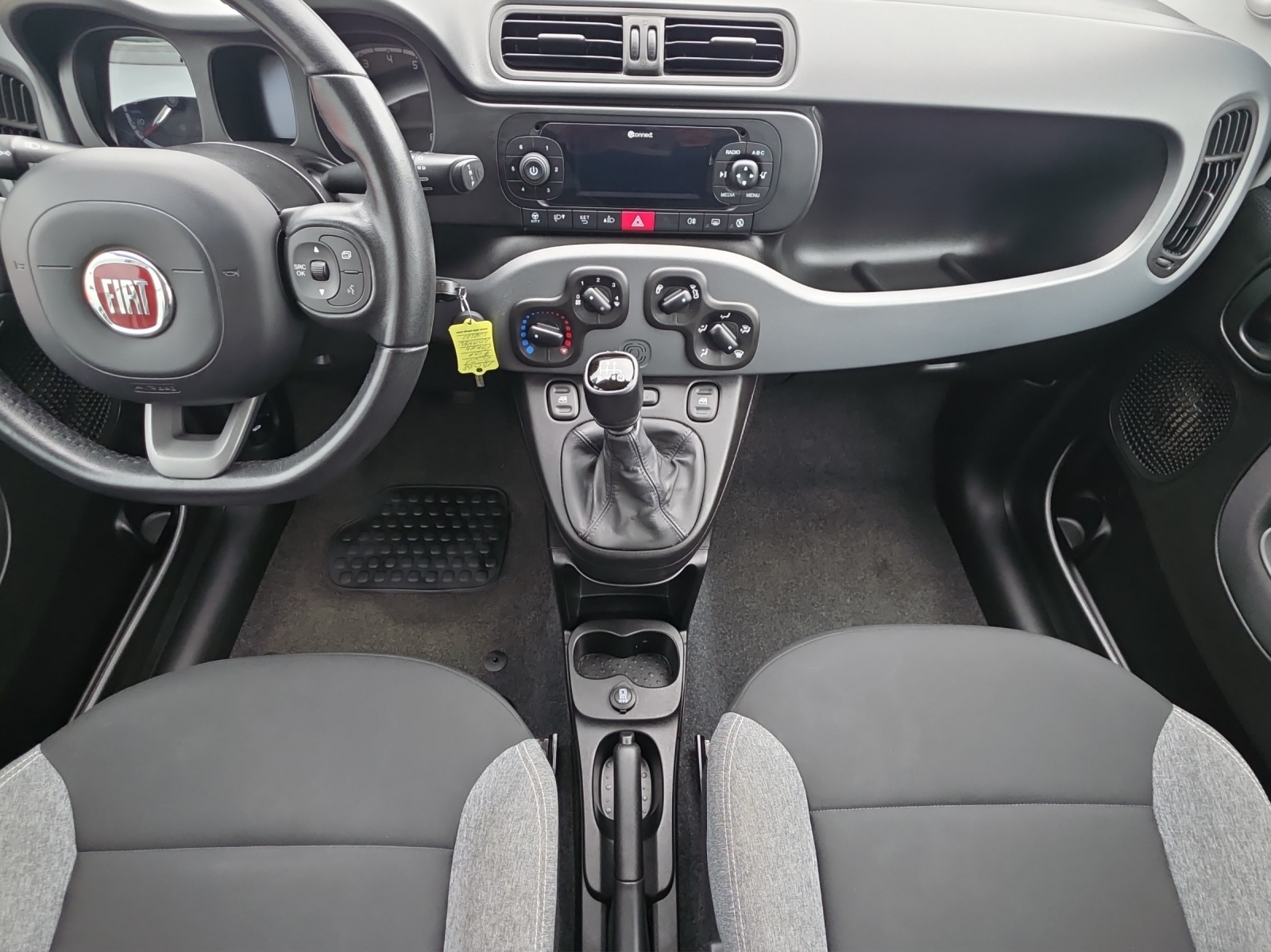 FIAT Panda 1.0 MHEV City Life-image-11