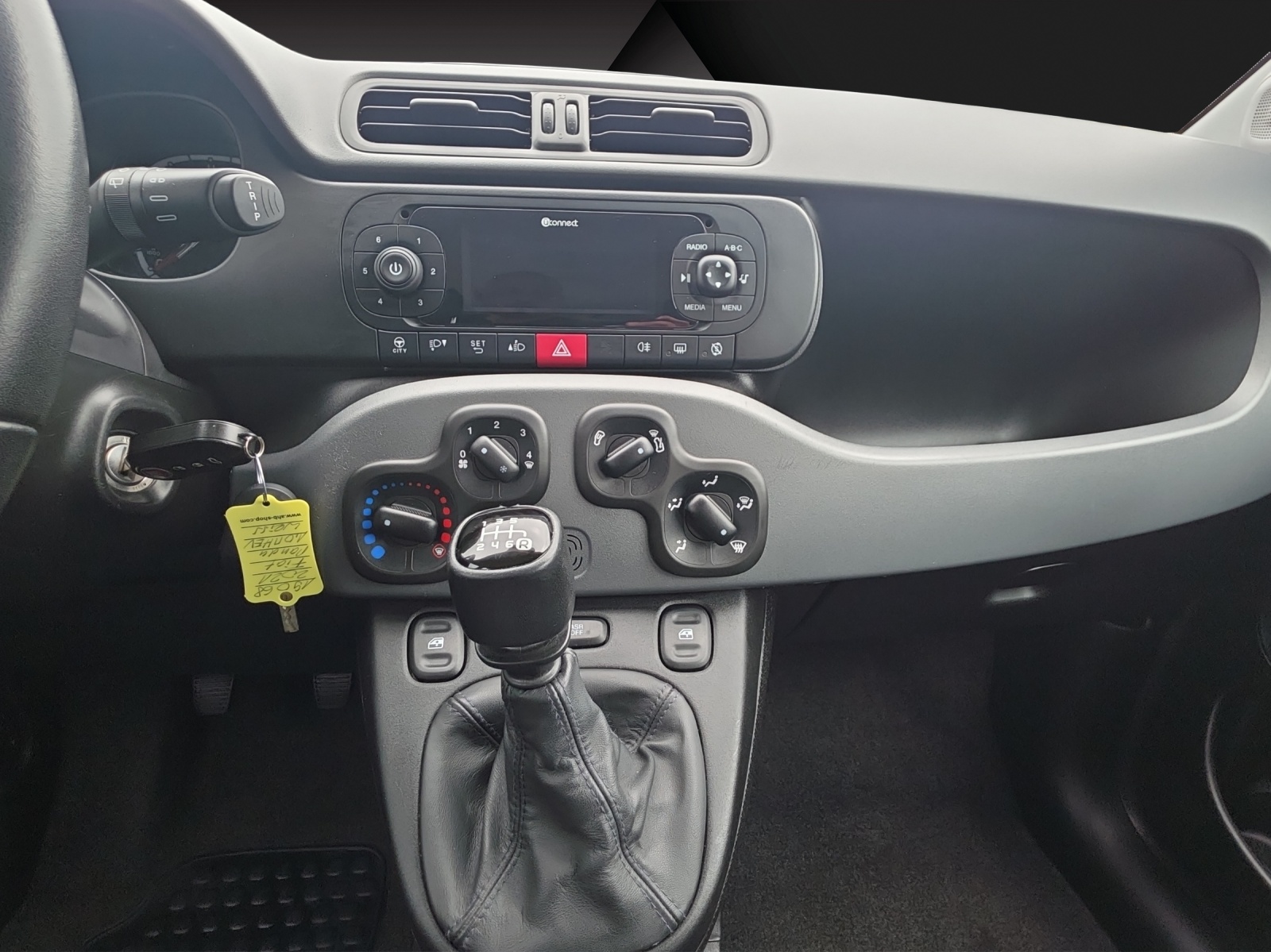 FIAT Panda 1.0 MHEV City Life-image-10