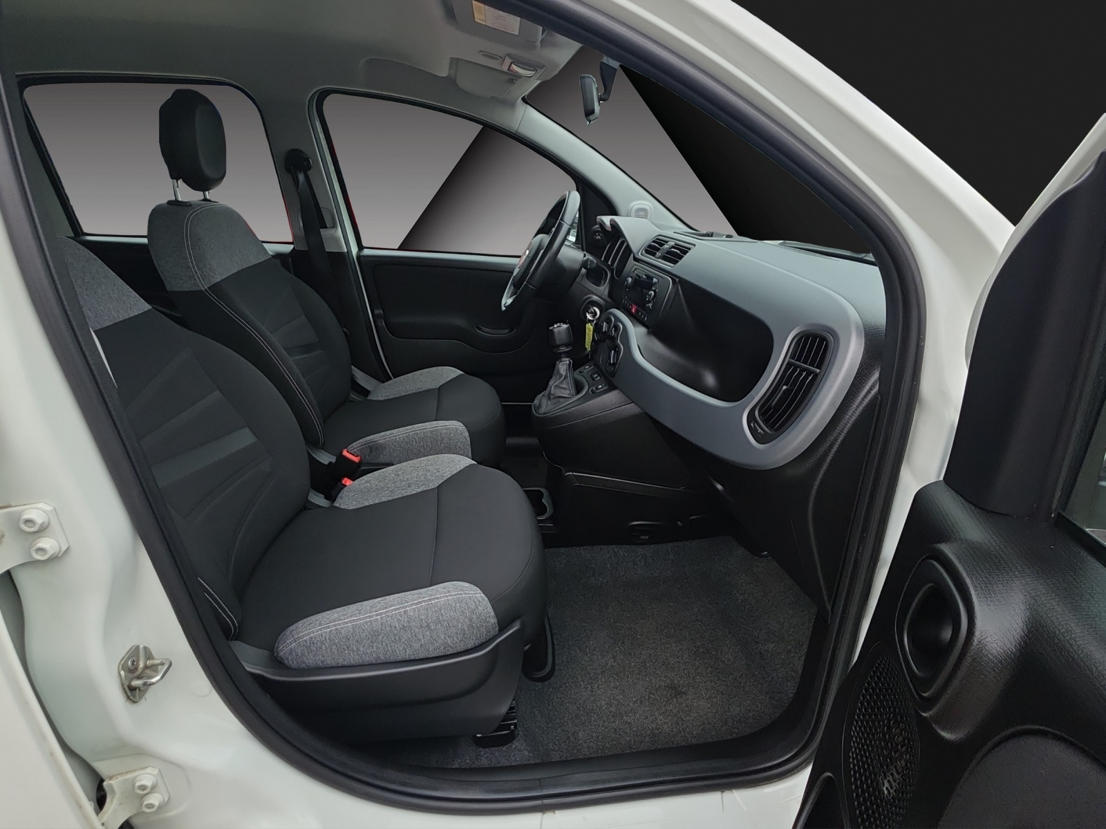 FIAT Panda 1.0 MHEV City Life-image-16