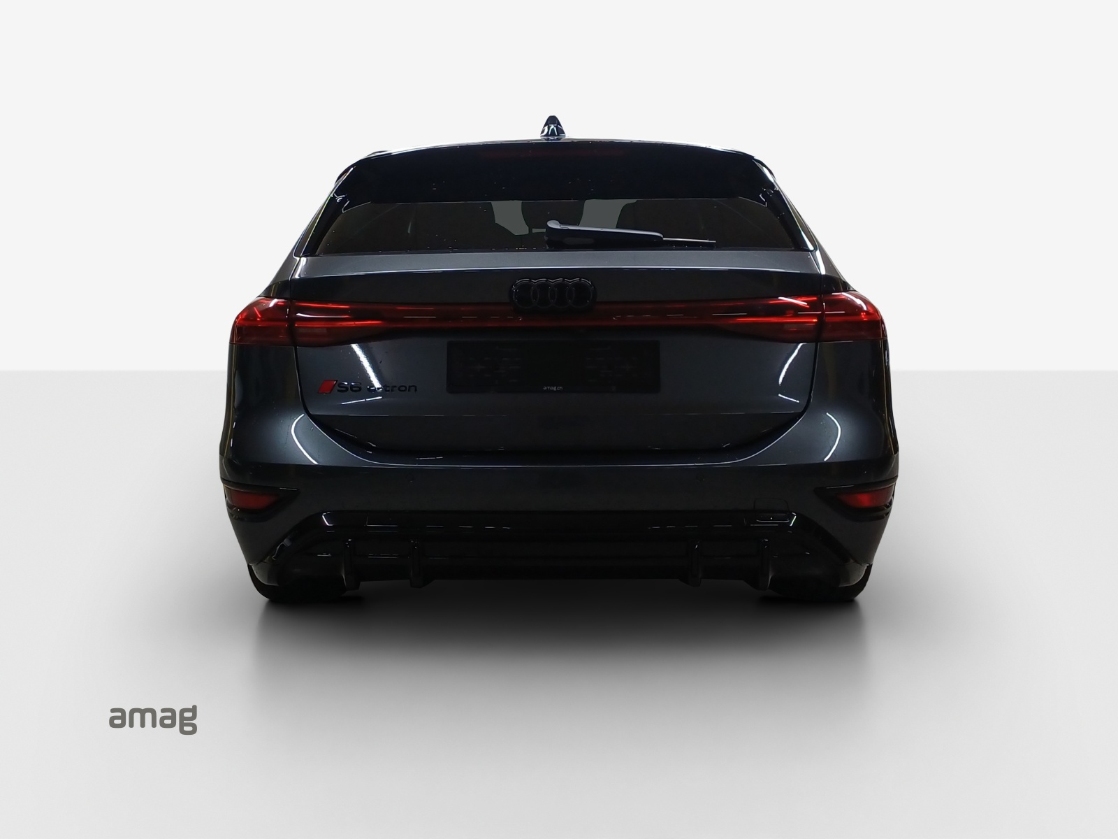 AUDI S6 Avant e-tron quattro-image-3