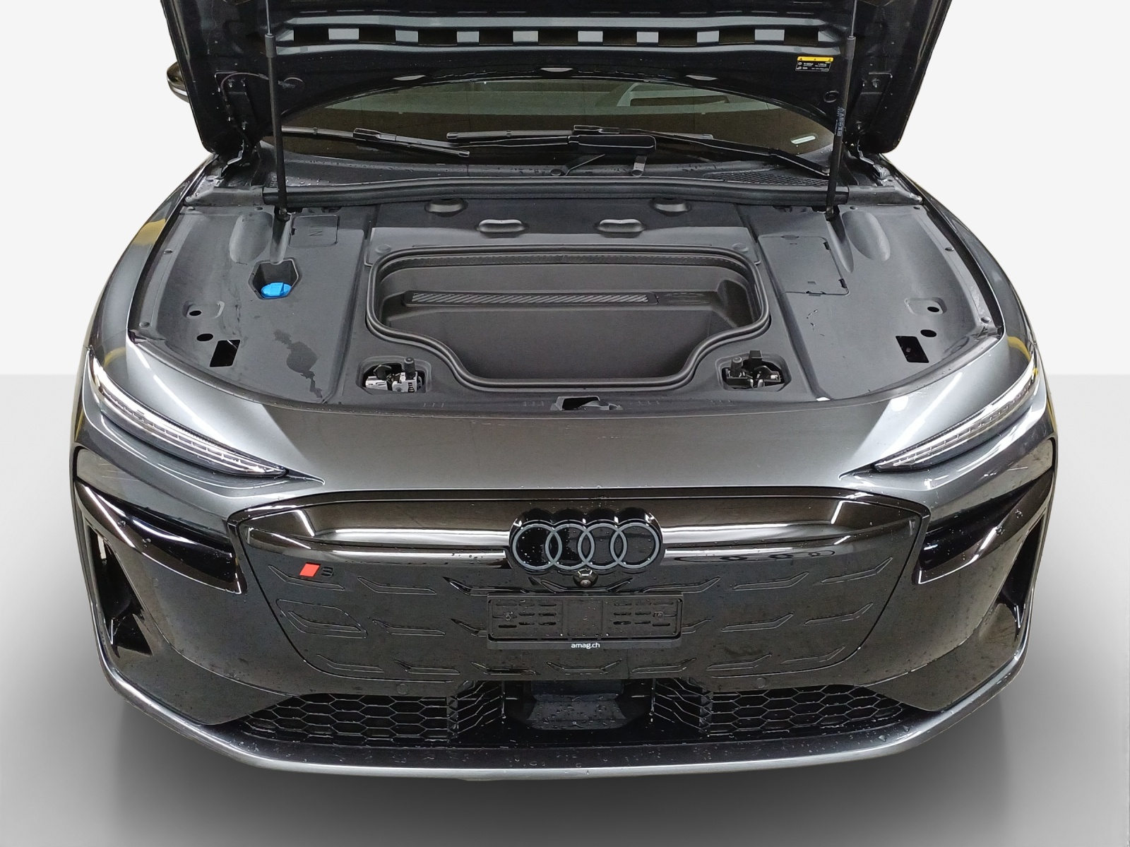 AUDI S6 Avant e-tron quattro-image-15