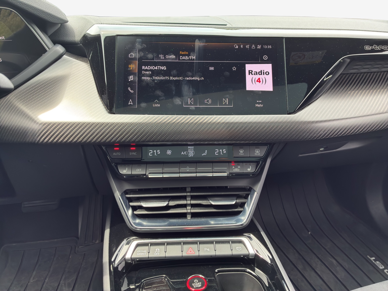AUDI e-tron GT quattro-image-10