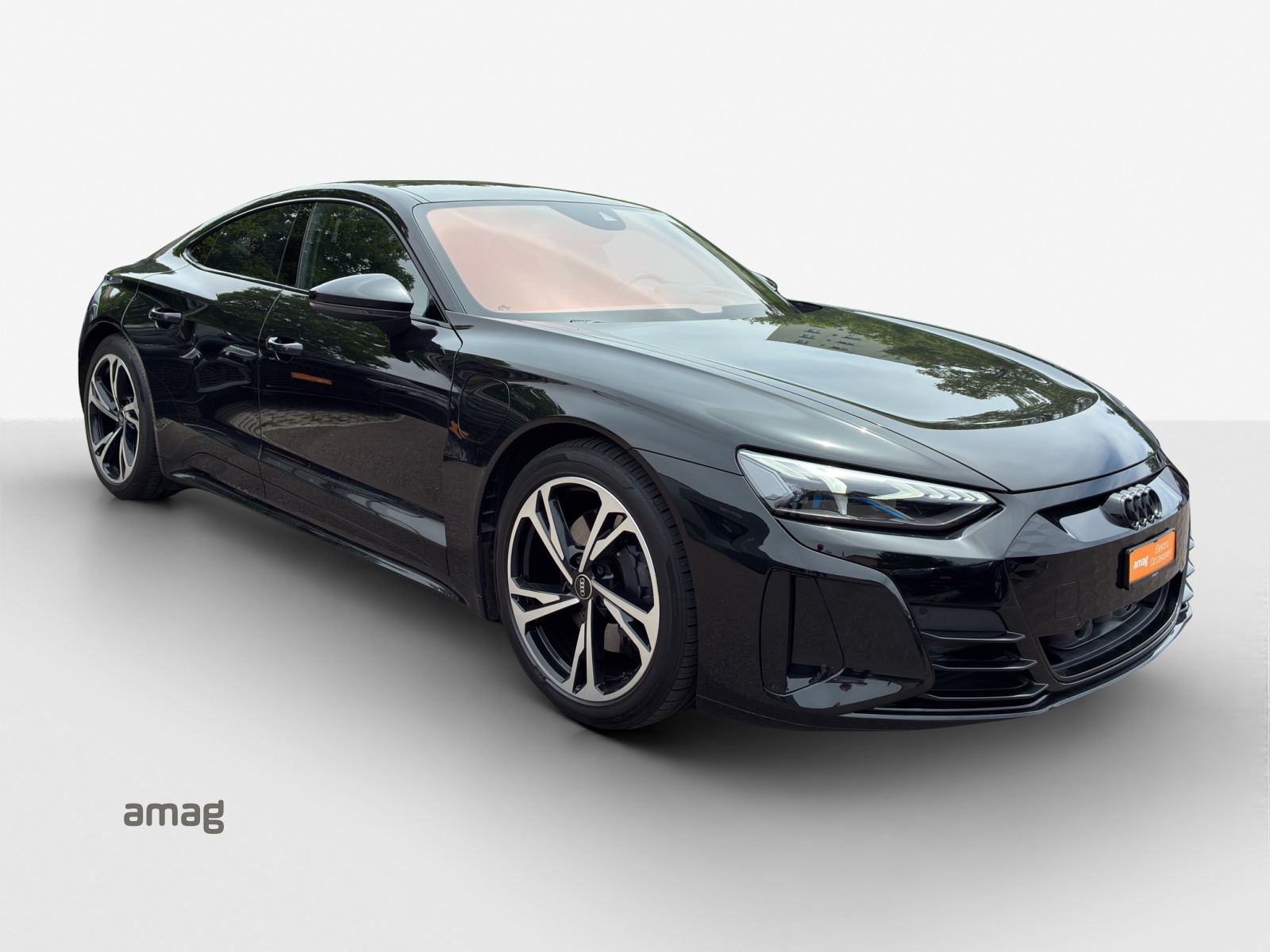 AUDI e-tron GT quattro-image-5