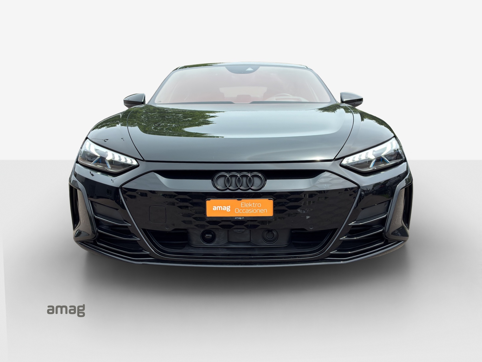 AUDI e-tron GT quattro-image-6