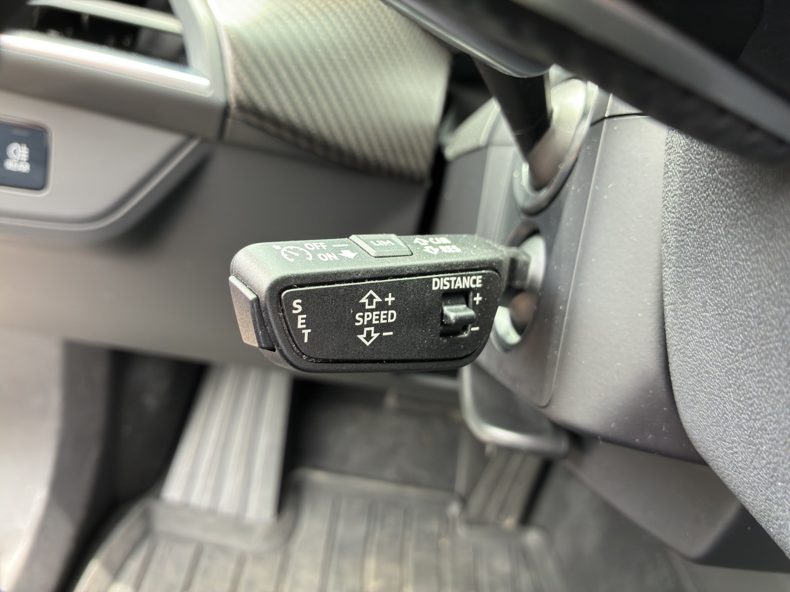 AUDI e-tron GT quattro-image-15
