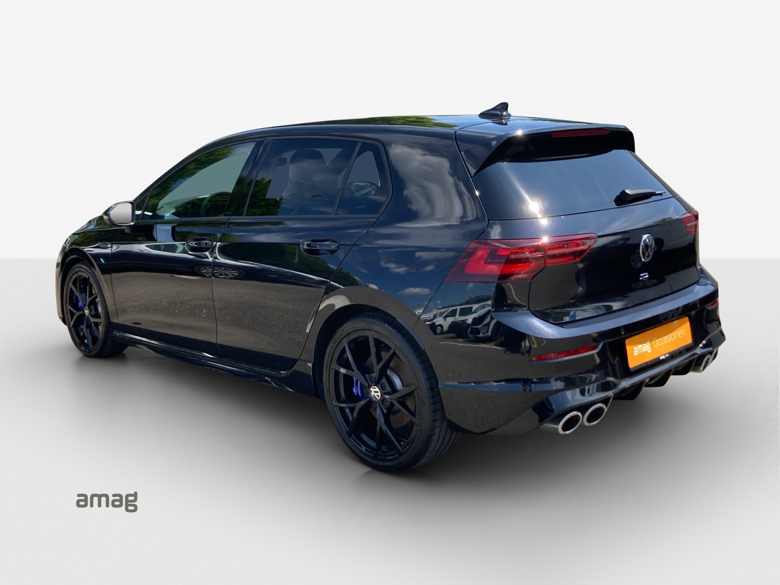 VW Golf 2.0 TSI R DSG 4Motion-image-2