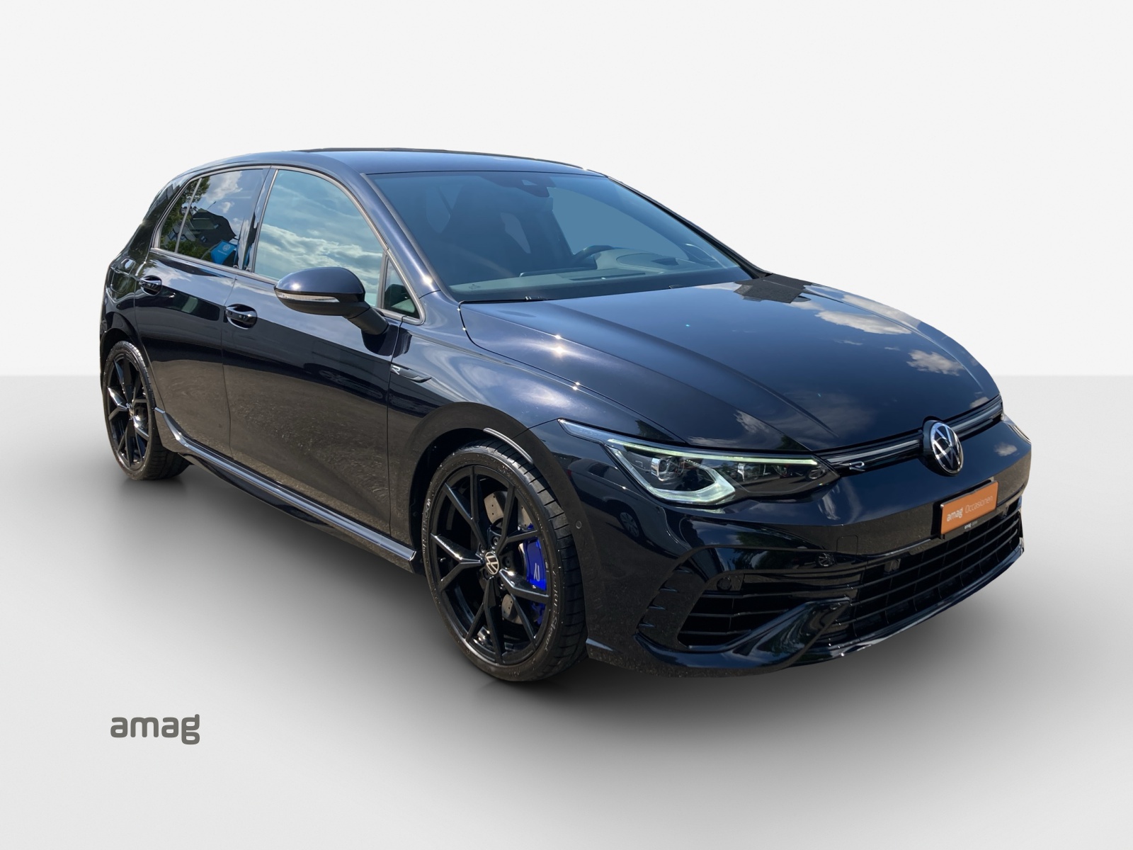 VW Golf 2.0 TSI R DSG 4Motion-image-4