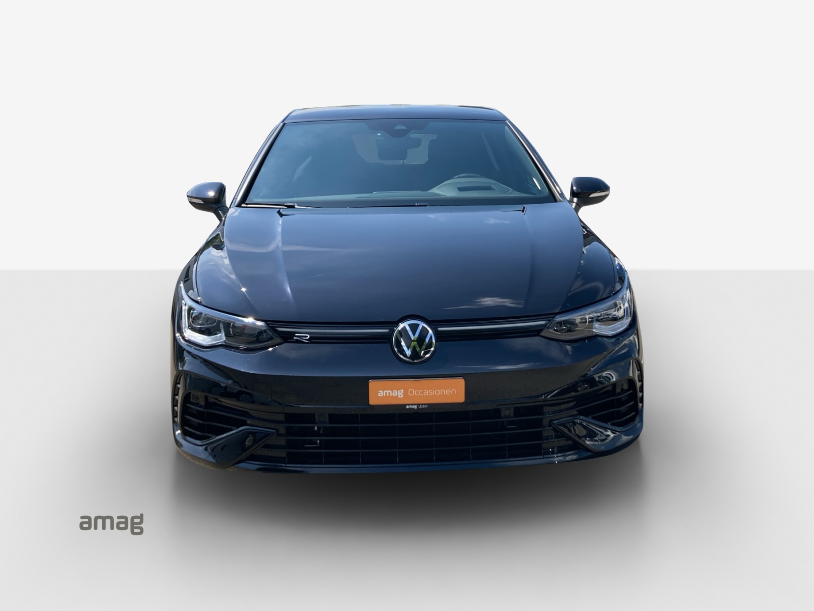 VW Golf 2.0 TSI R DSG 4Motion-image-5