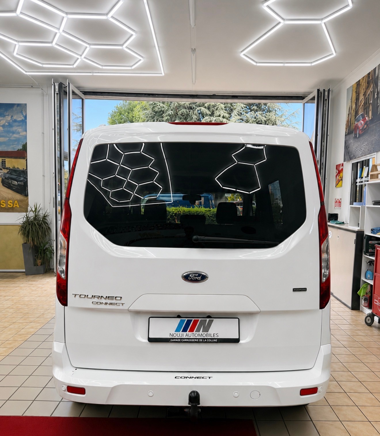 FORD Tourneo Connect 1.6 SCTi Titanium Automatic-image-4