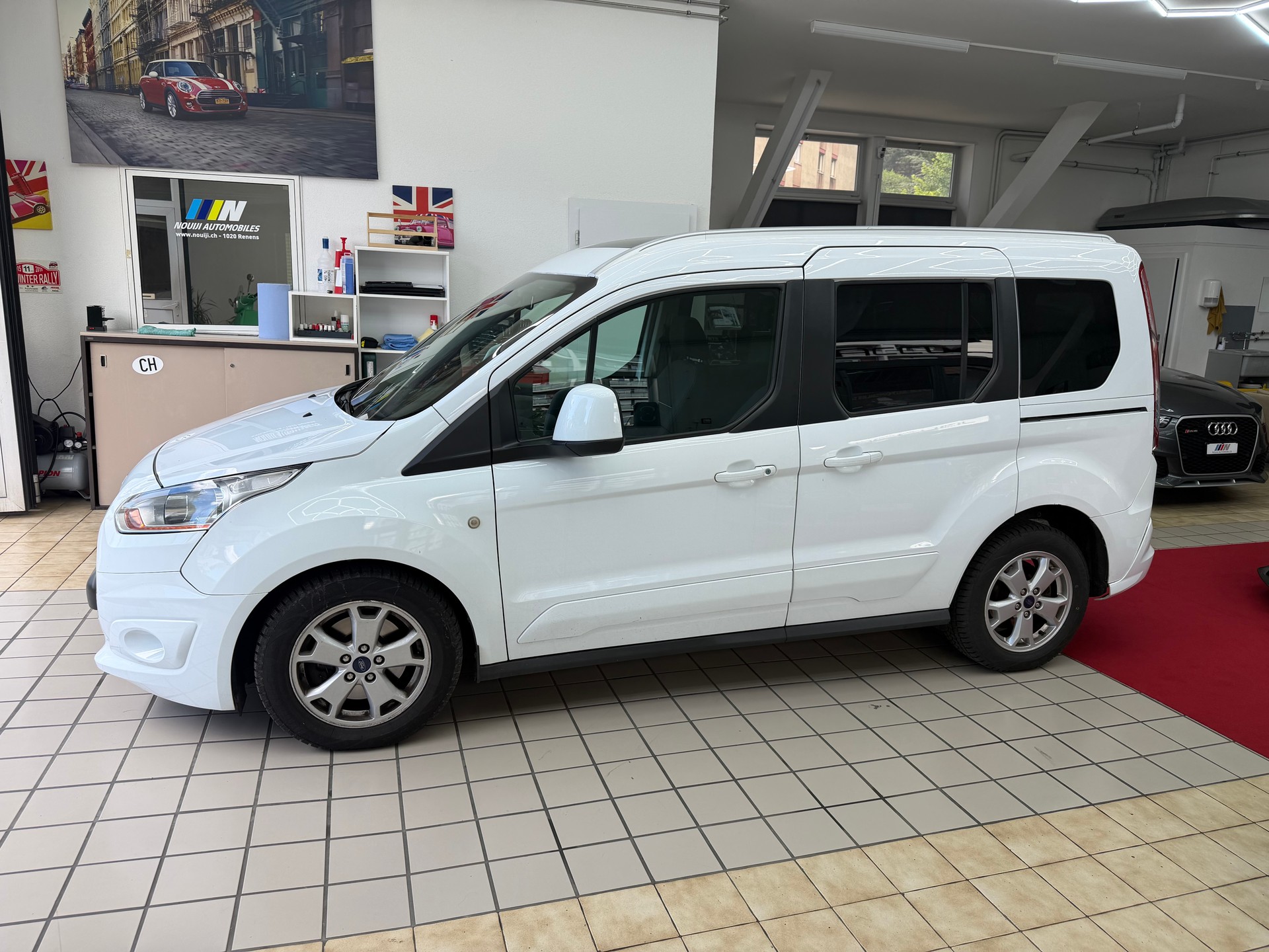 FORD Tourneo Connect 1.6 SCTi Titanium Automatic-showroom-element-1