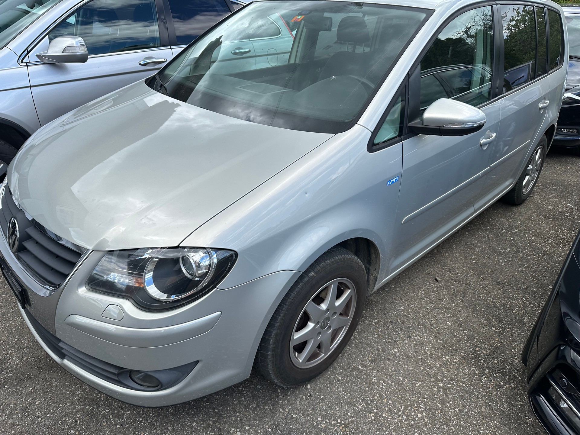 VW Touran 1.4 TSI Highline DSG-image-1