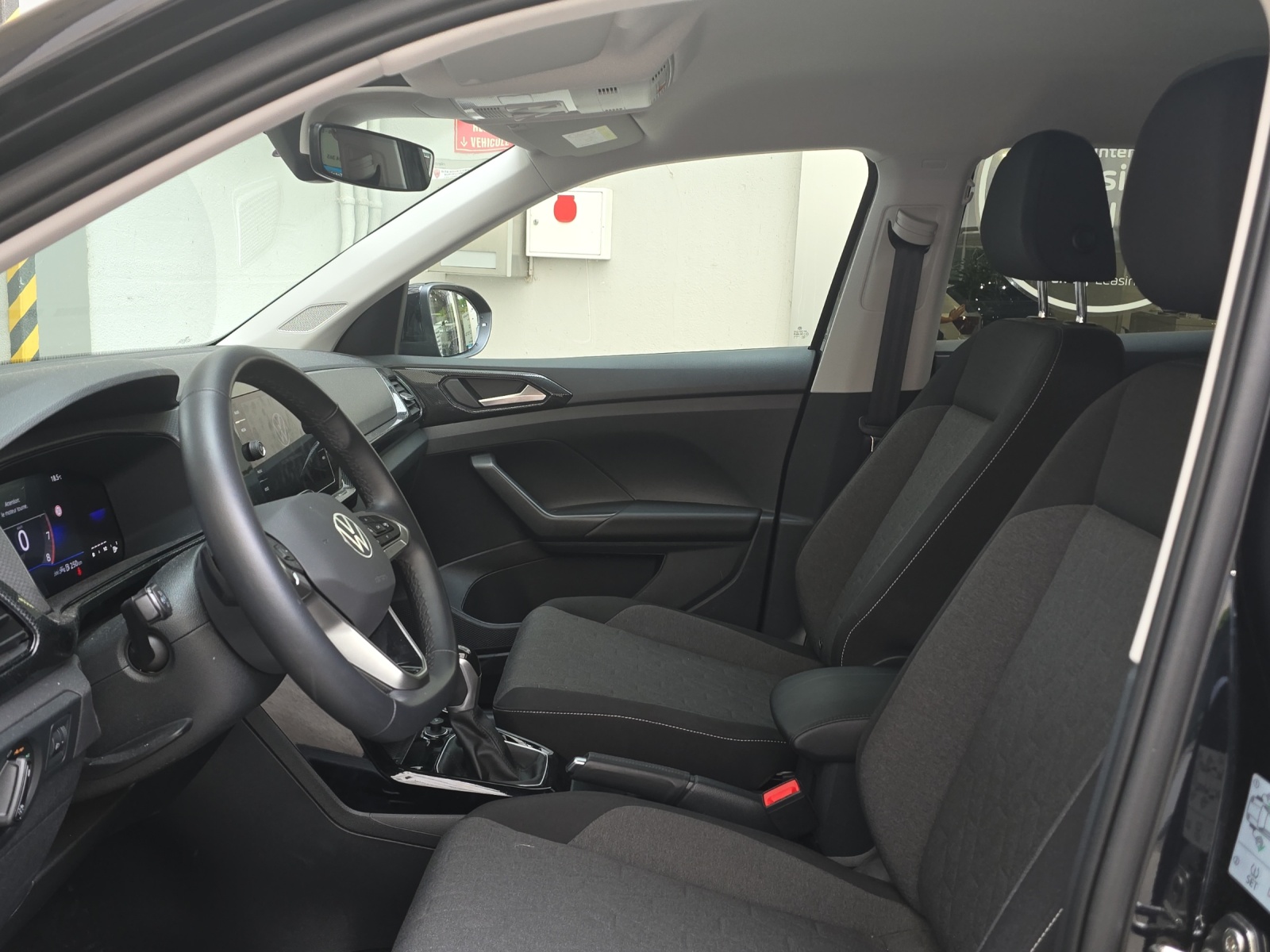 VW T-Cross 1.0 TSI EVO United DSG-image-4