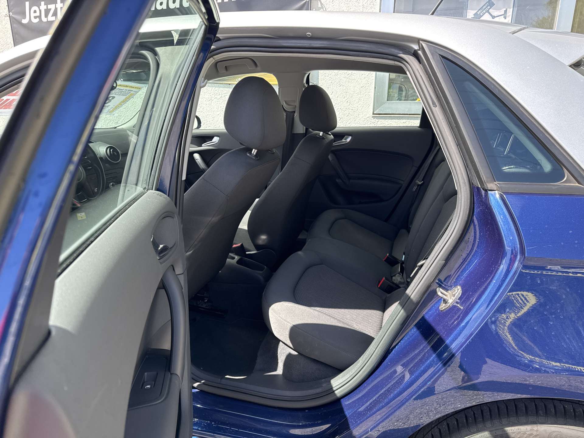 AUDI A1 Sportback 1.6 TDI Attraction-image-7