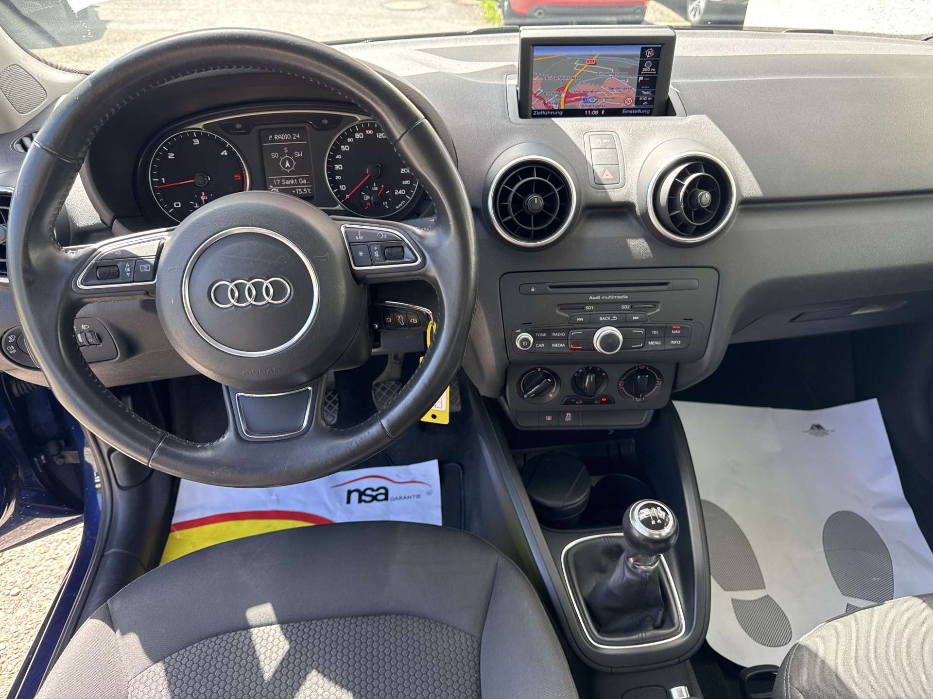 AUDI A1 Sportback 1.6 TDI Attraction-image-12